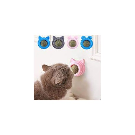 Игрушка д/кошек Кошечка 6х6х4см с вращающимся мятным шариком, на липкой ленте WOGY (10123-1888)